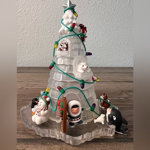 Hallmark 2004 “Winterfest” Frosty Friends Anniversary Edition Christmas Ornament - Picture 3 of 8